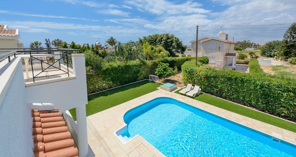 Merab Center Villas Ayia Napa Exterior photo